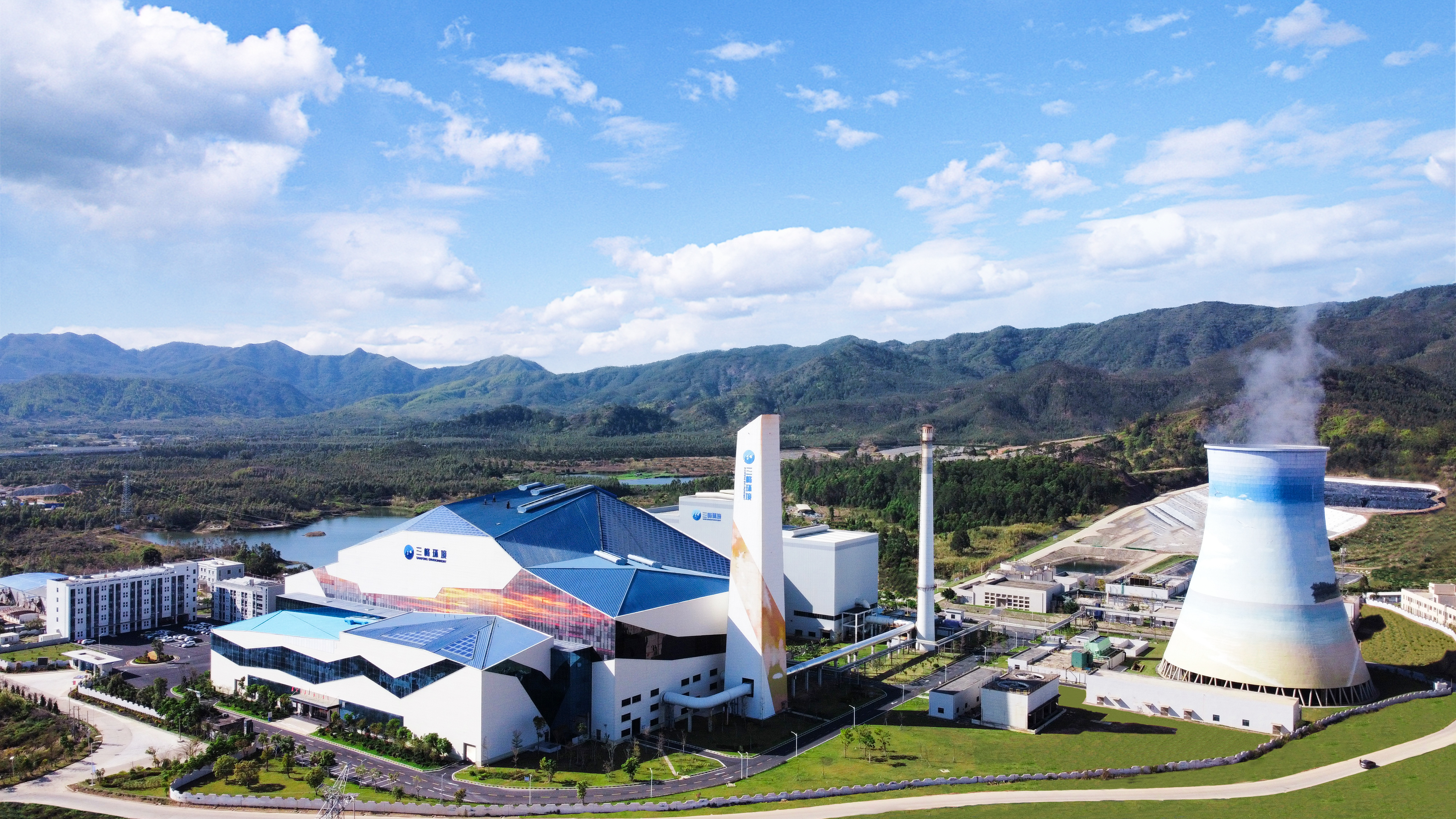 10.广东汕尾环保发电厂(2100吨天).jpg 10.广东汕尾环保发电厂(2100吨天).jpg